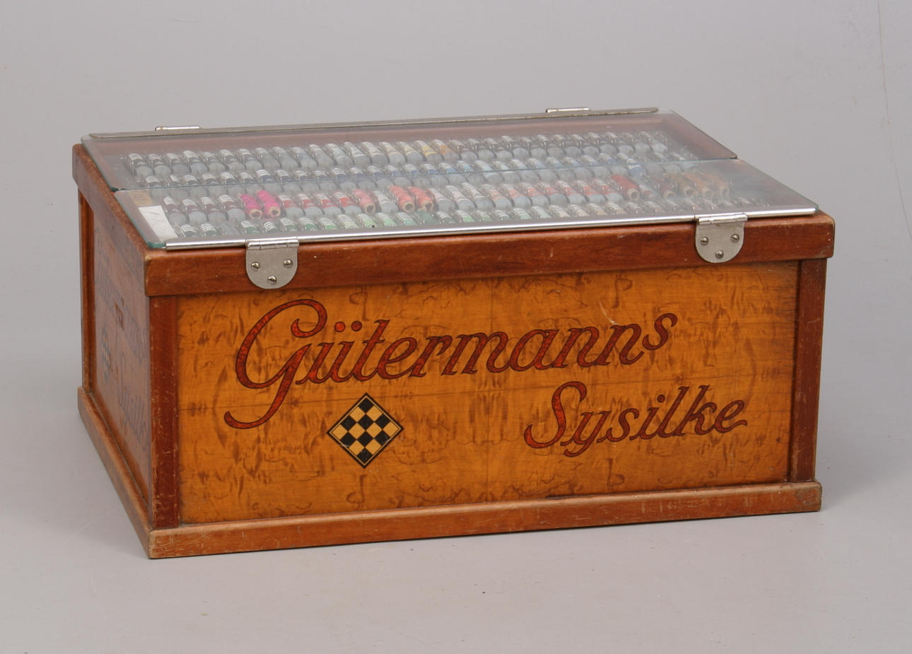 SYSILKESKRIN, Gütermanns Sysilke, 1900-talets första hälft.