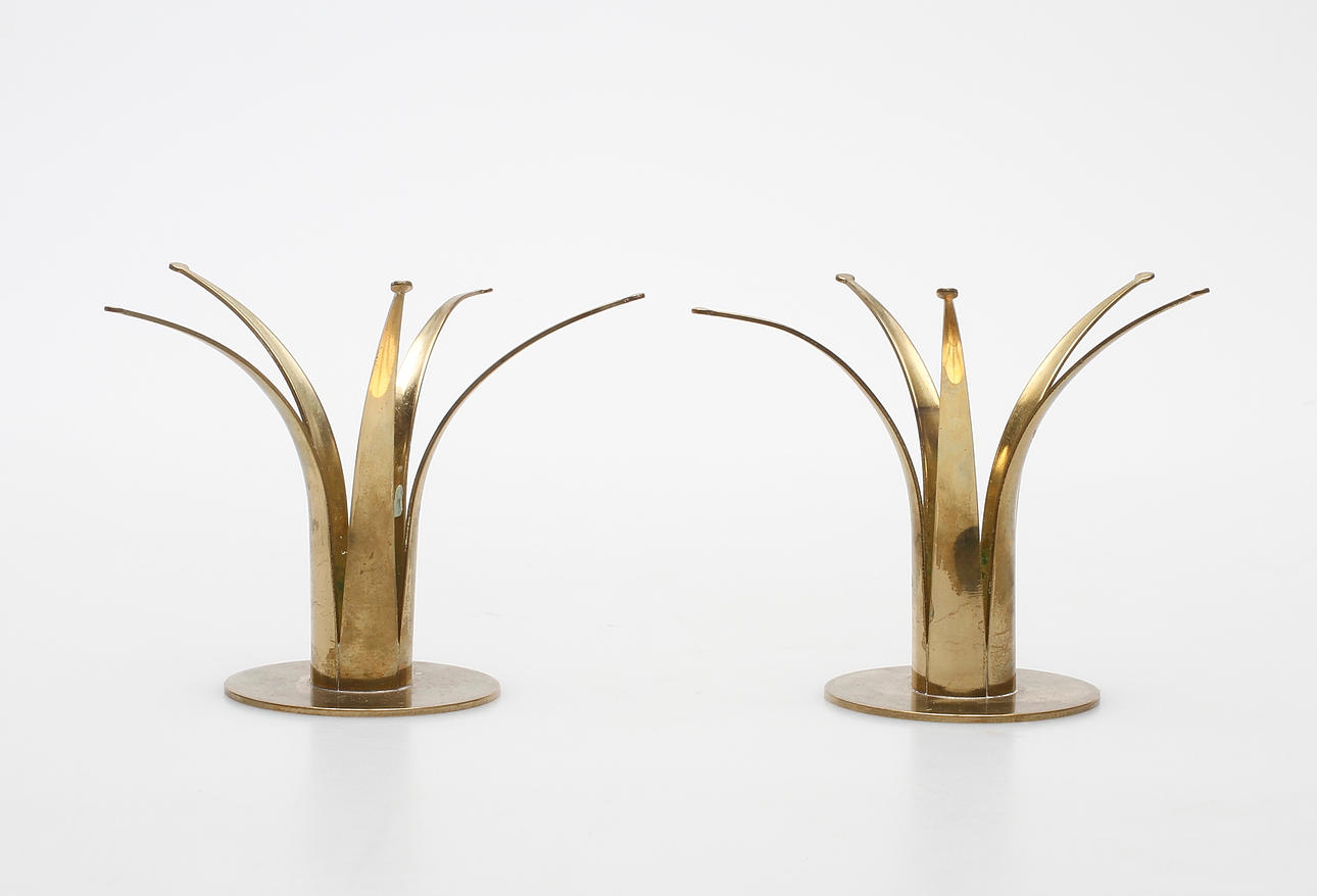 LJUSSTAKAR, ett par, mässing, 1900-talets mitt.