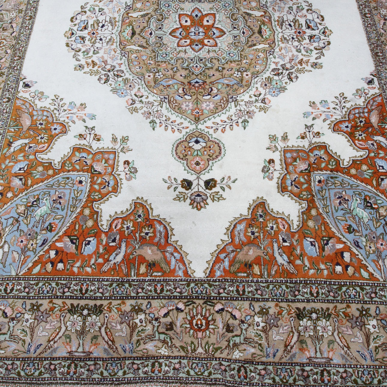 MATTA, Täbriz, ca 360 x 270 cm.