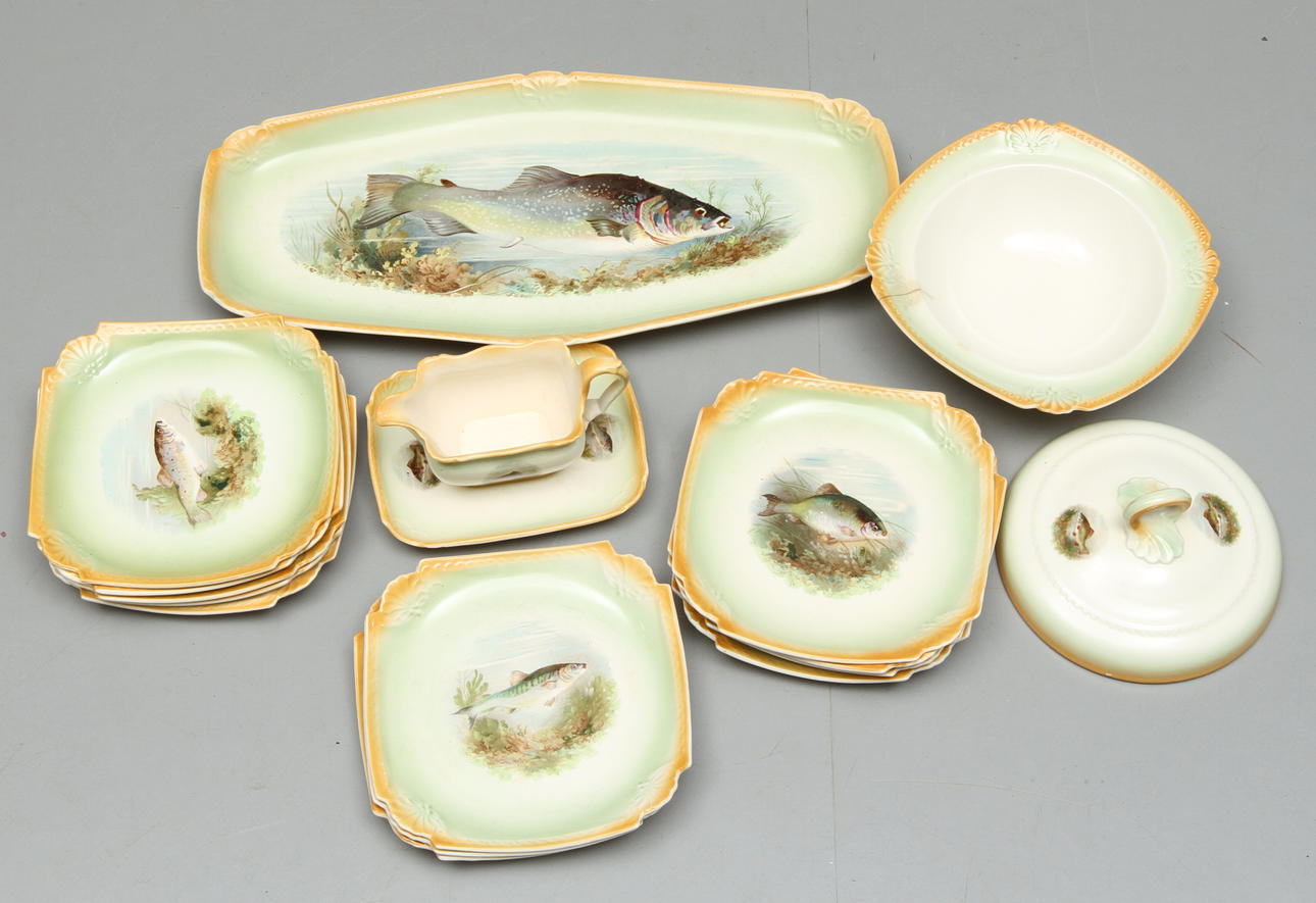 FISKSERVISDELAR, 15 delar, Franz Anton Mehlem, Tyskland.