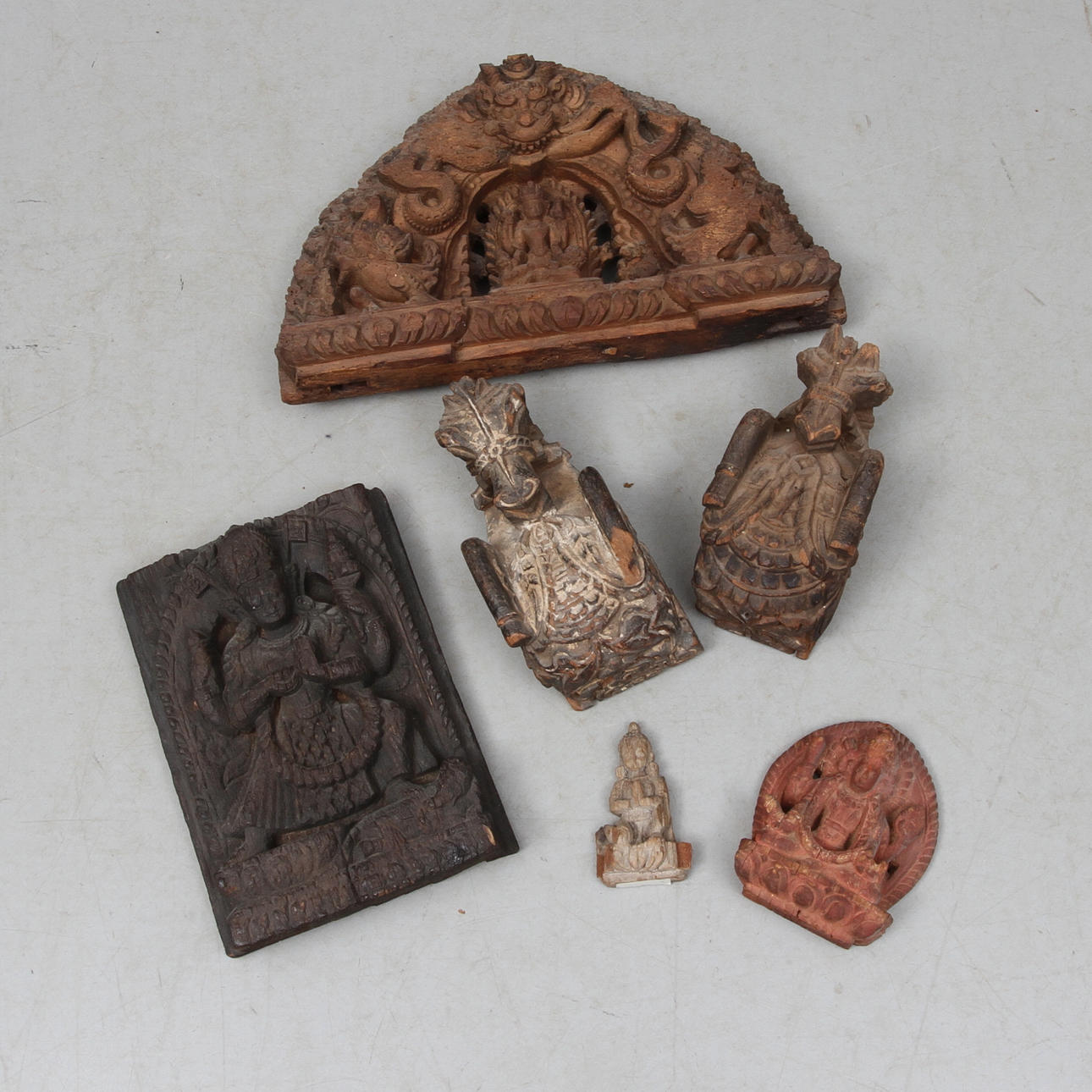 DEKORELEMENT, 5 st, snidade, orientaliska.