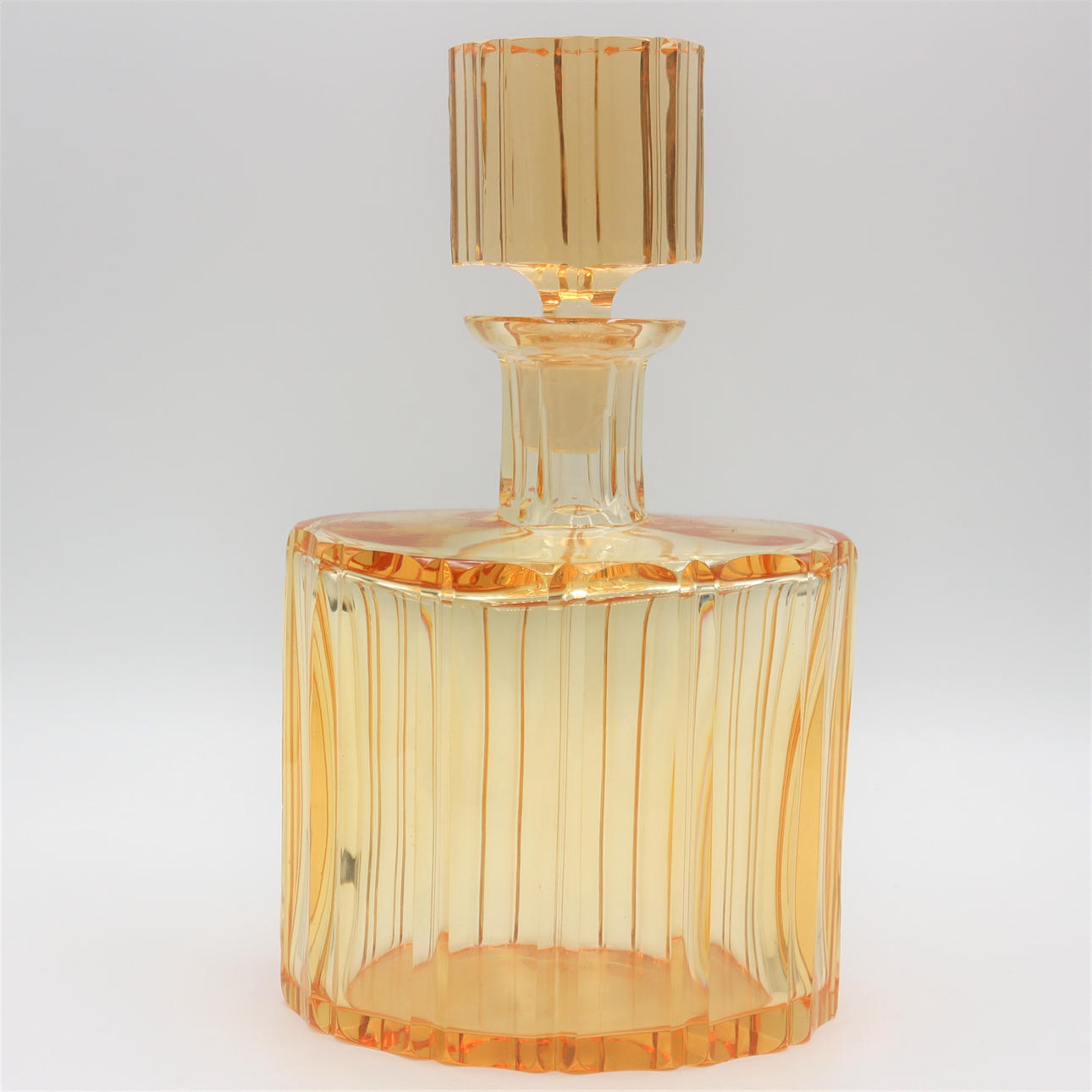 CARAFE ART DECO.