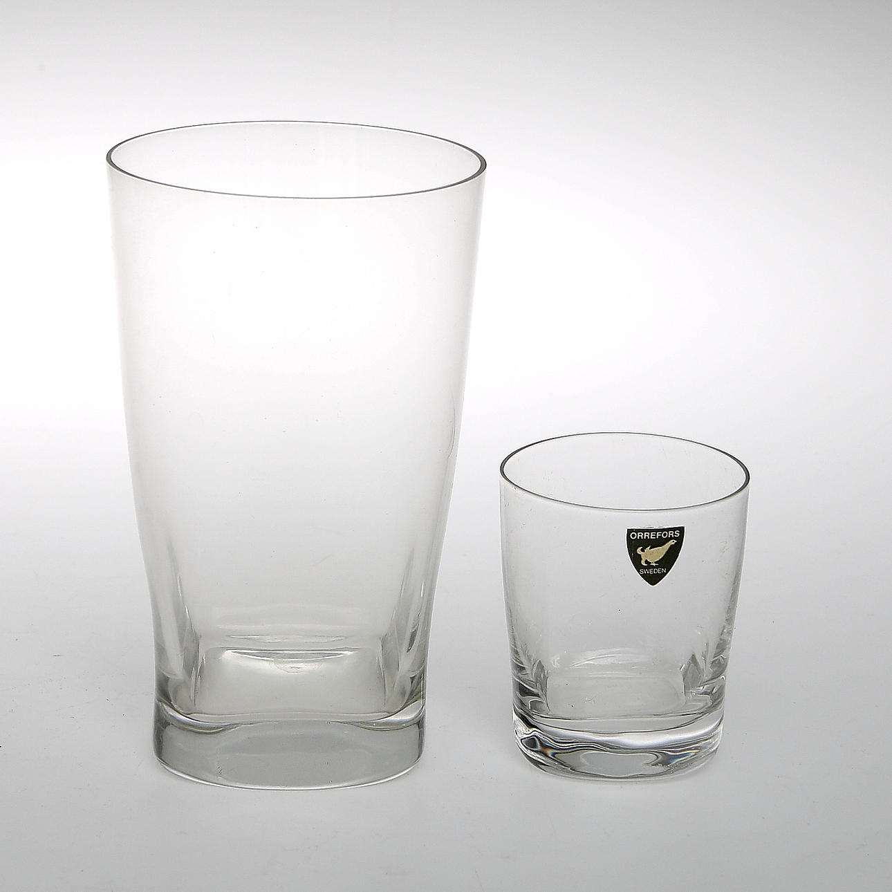 SERVISGLAS, 23 st, troligen Vicke Lindstrand, Orrefors.