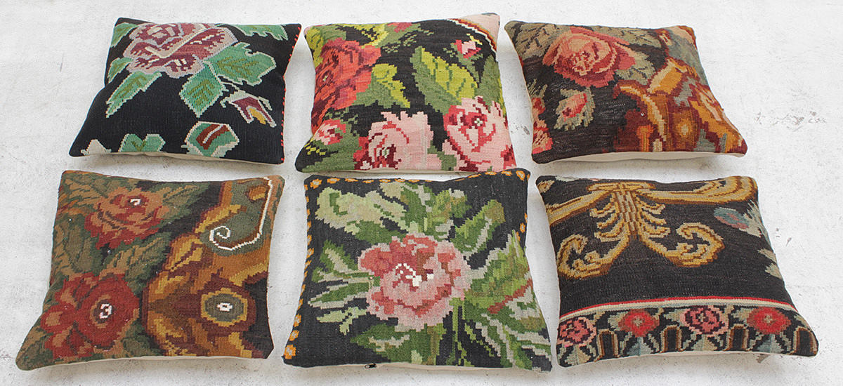 KUDDARFODRAL, 6 st, Moldaviska kelimer, ca 50 x 50 cm.