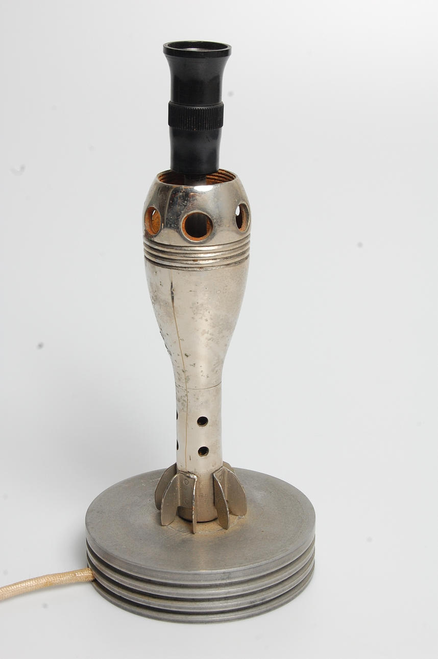 GRANAT, omarbetad till bordslampa.