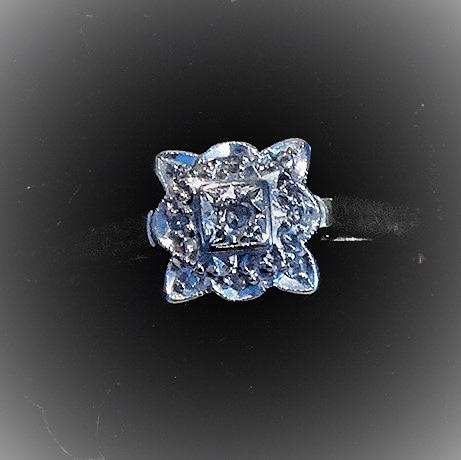 JUGENDSTIL-RING, antik, Gold 750 bicolor.