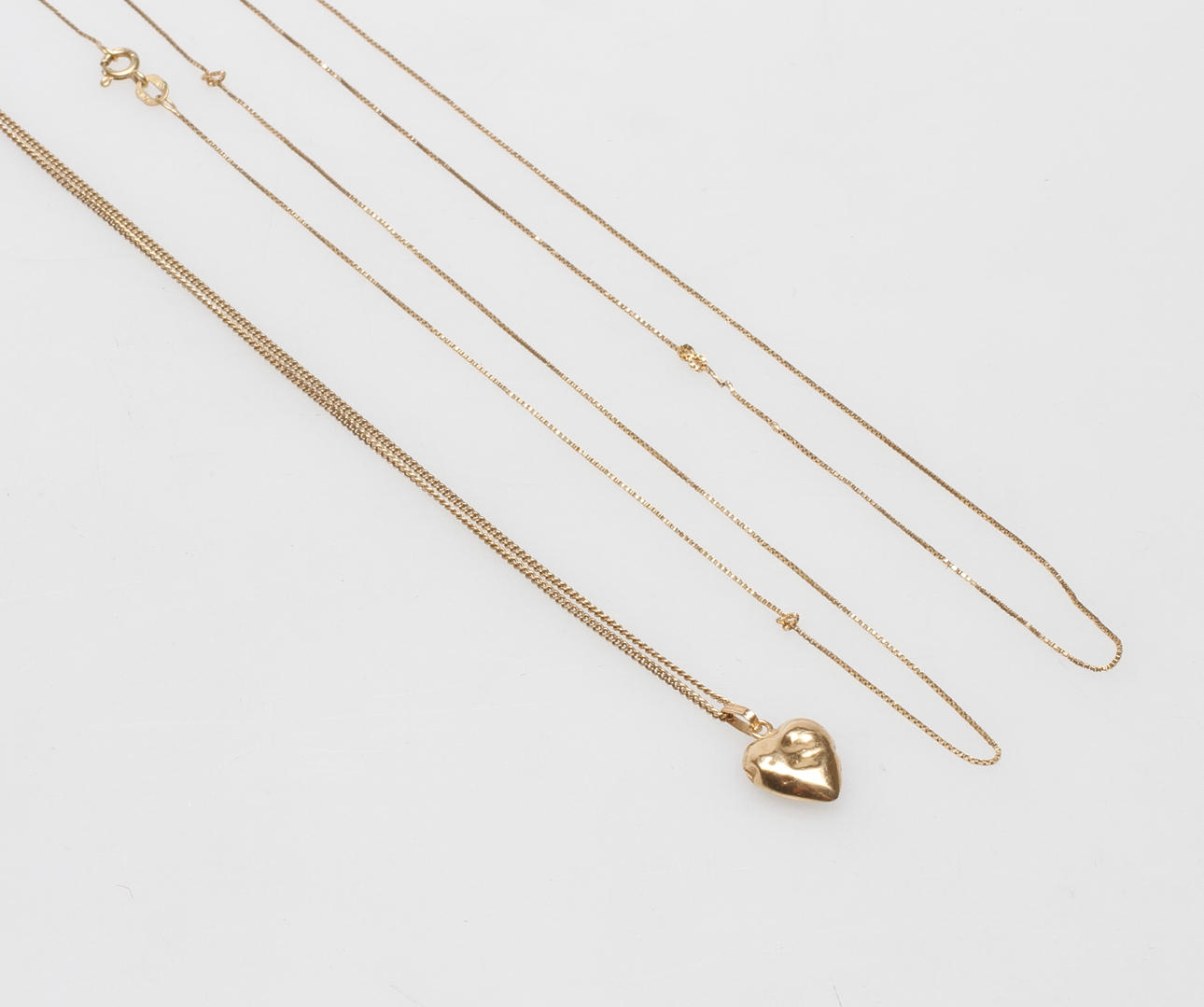 SKROTGULD, 18k guld, vikt ca 5,8 gr.