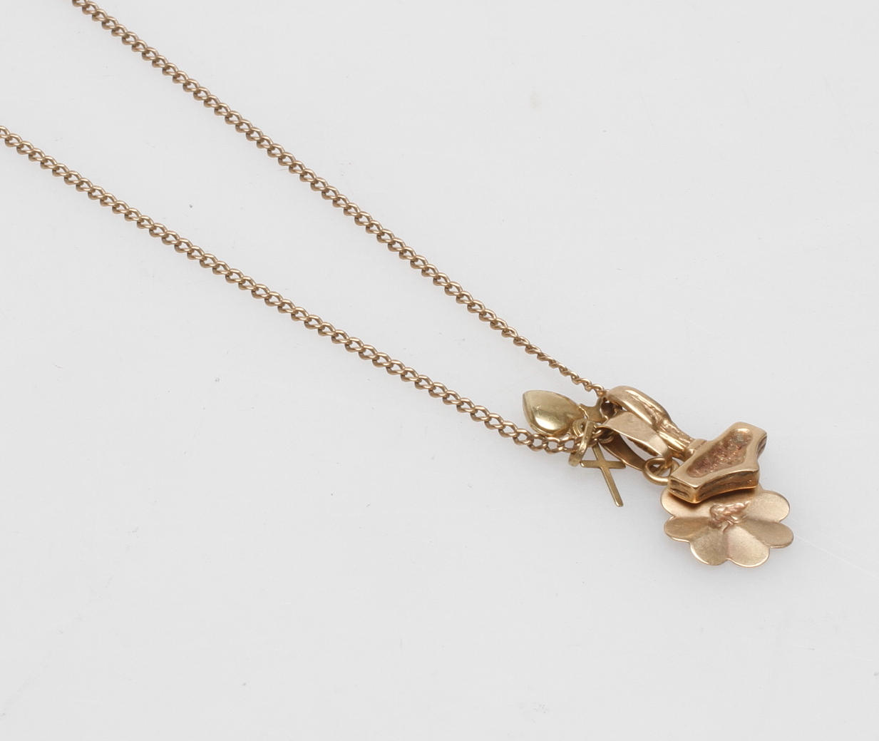 SKROTGULD, 18k guld, vikt ca 6,8 gr.