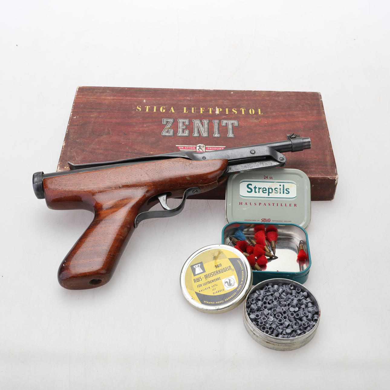 AIR PISTOL, Stiga, model Zenit.