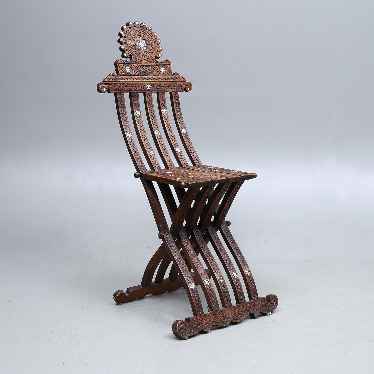 Stuhl, wohl Syrien, um 20. Jahrhundert.