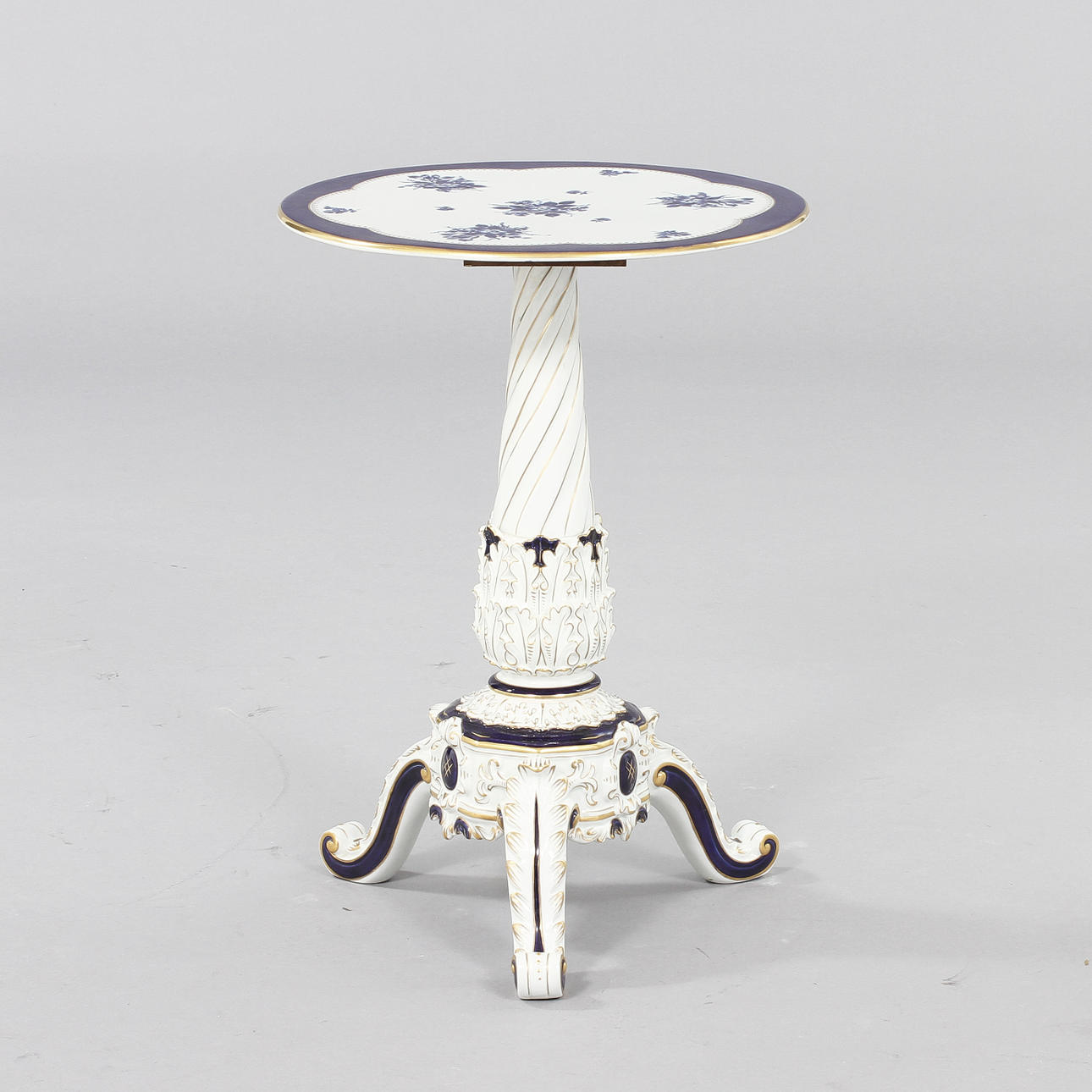 BORD, märkt "PMP1817, handpainted, made in GDR".