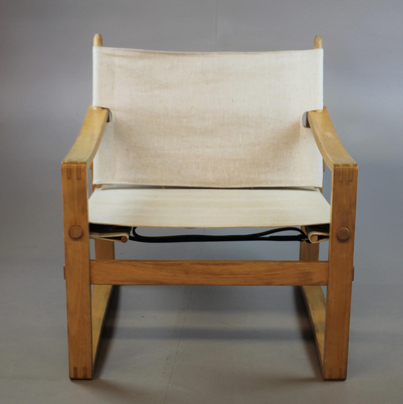 SILLA "modelo safari" Börge Jensen, fábrica de muebles Bernstoffsminde.