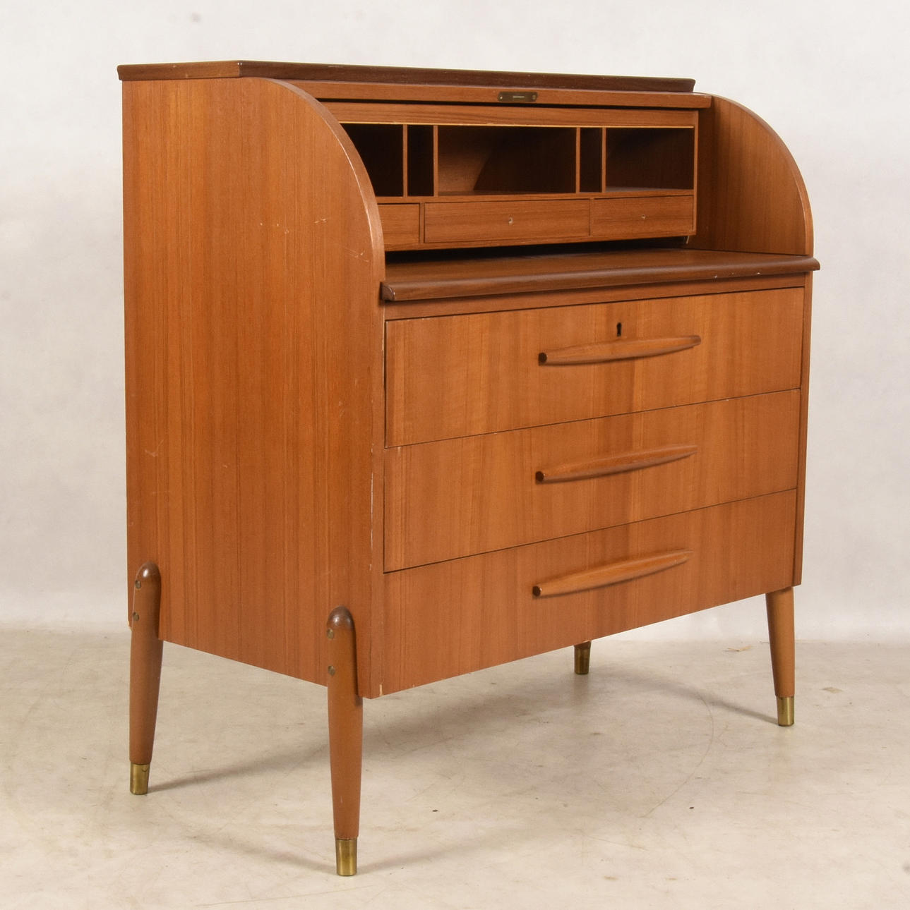 RULLKLAFFSSEKRETÄR, teak, 1960/70-tal.