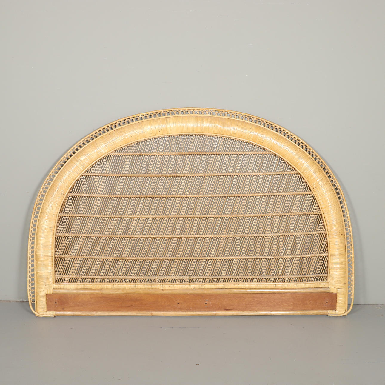 Sängynpääty, rottinki, 1900/2000.