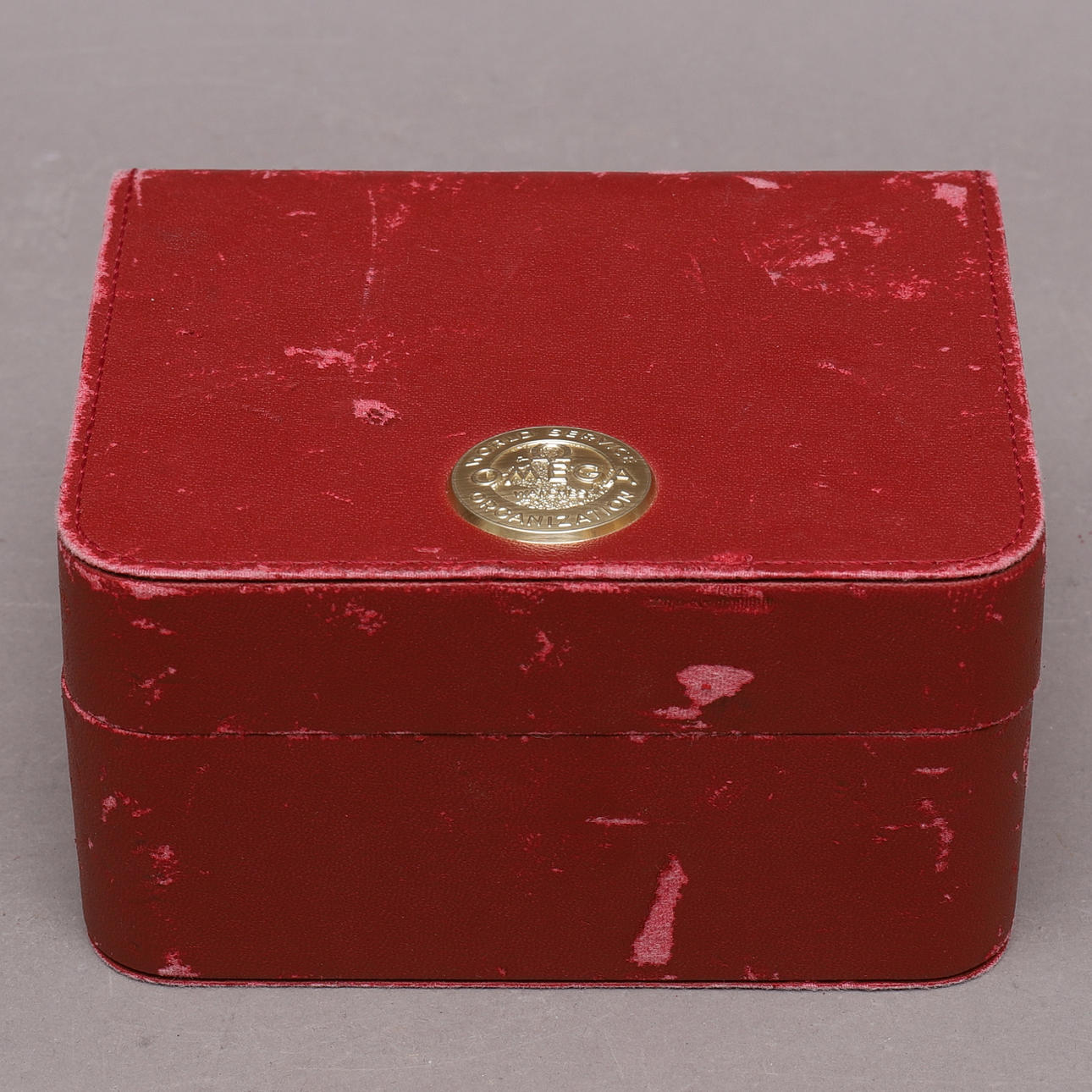 KLOCKETUI, Omega, World service organization.