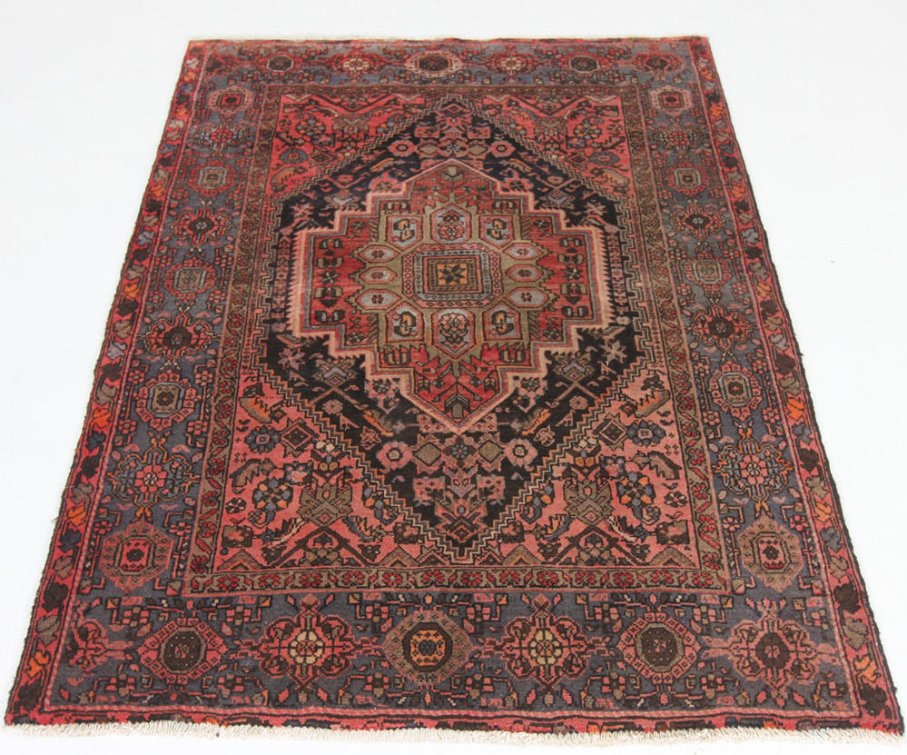 ORIENTALISK MATTA, Zanjan, 155 x 105 cm.