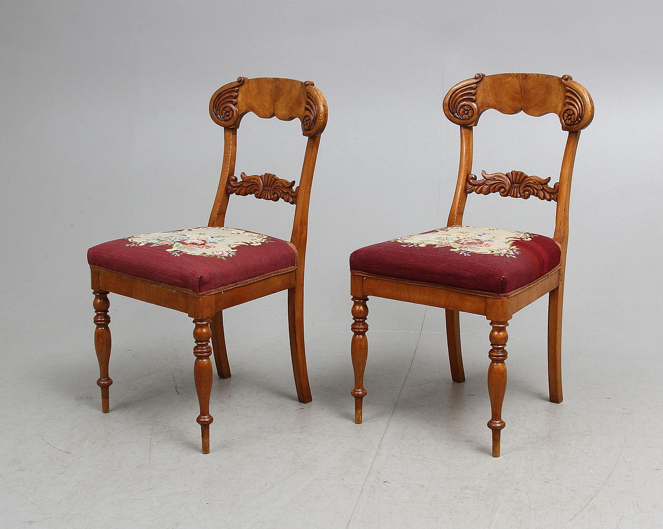 STOLAR, ett par, senempire, 1800-tal.