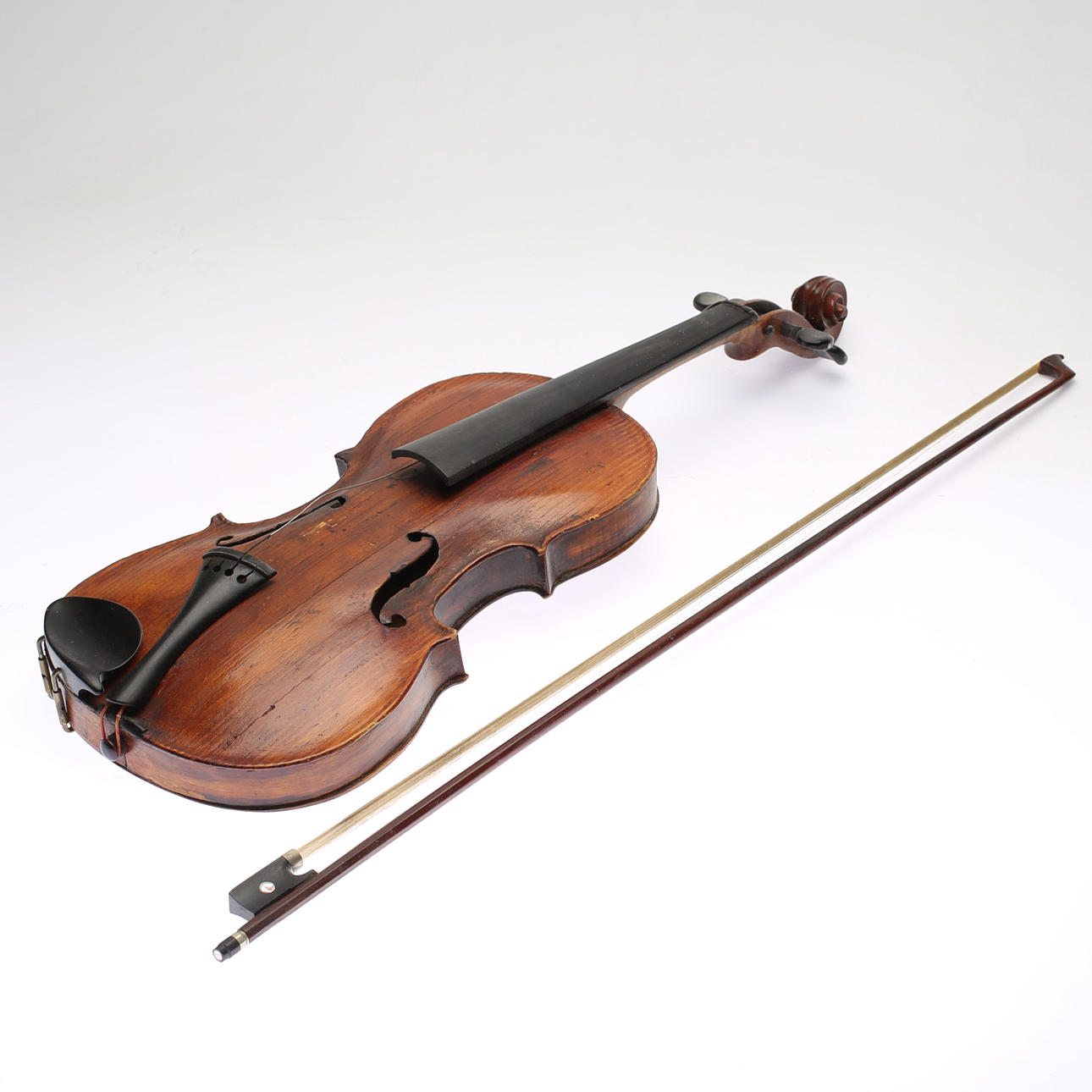 FIOL, 1800-/1900-tal. Samlarföremål - Musikinstrument - Auctionet