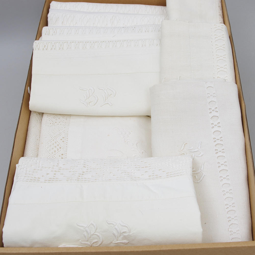 ÖRNGOTT MED SPETS OCH BRODYR.