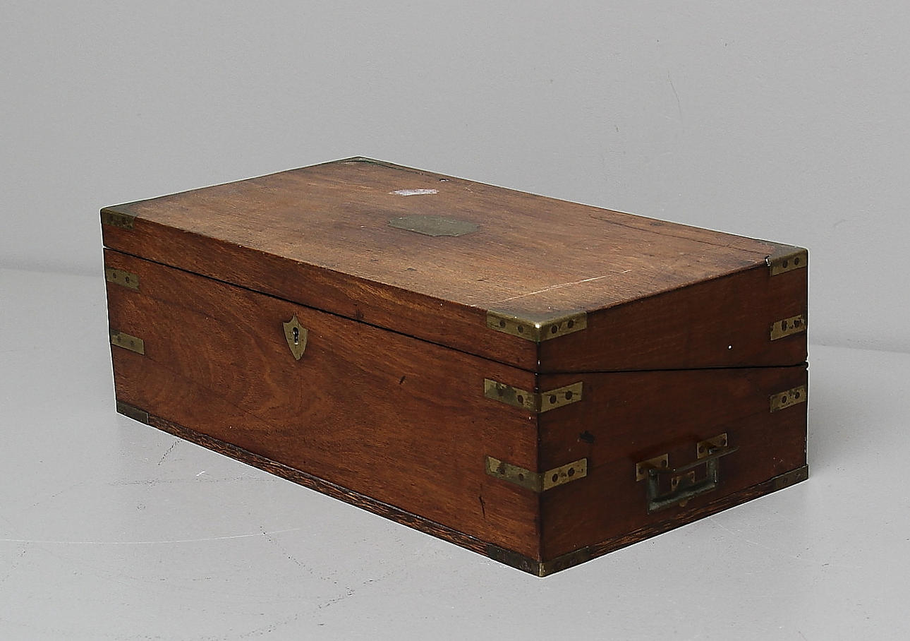 SPELSCHATULL, troligen England, sekelskiftet 1900.