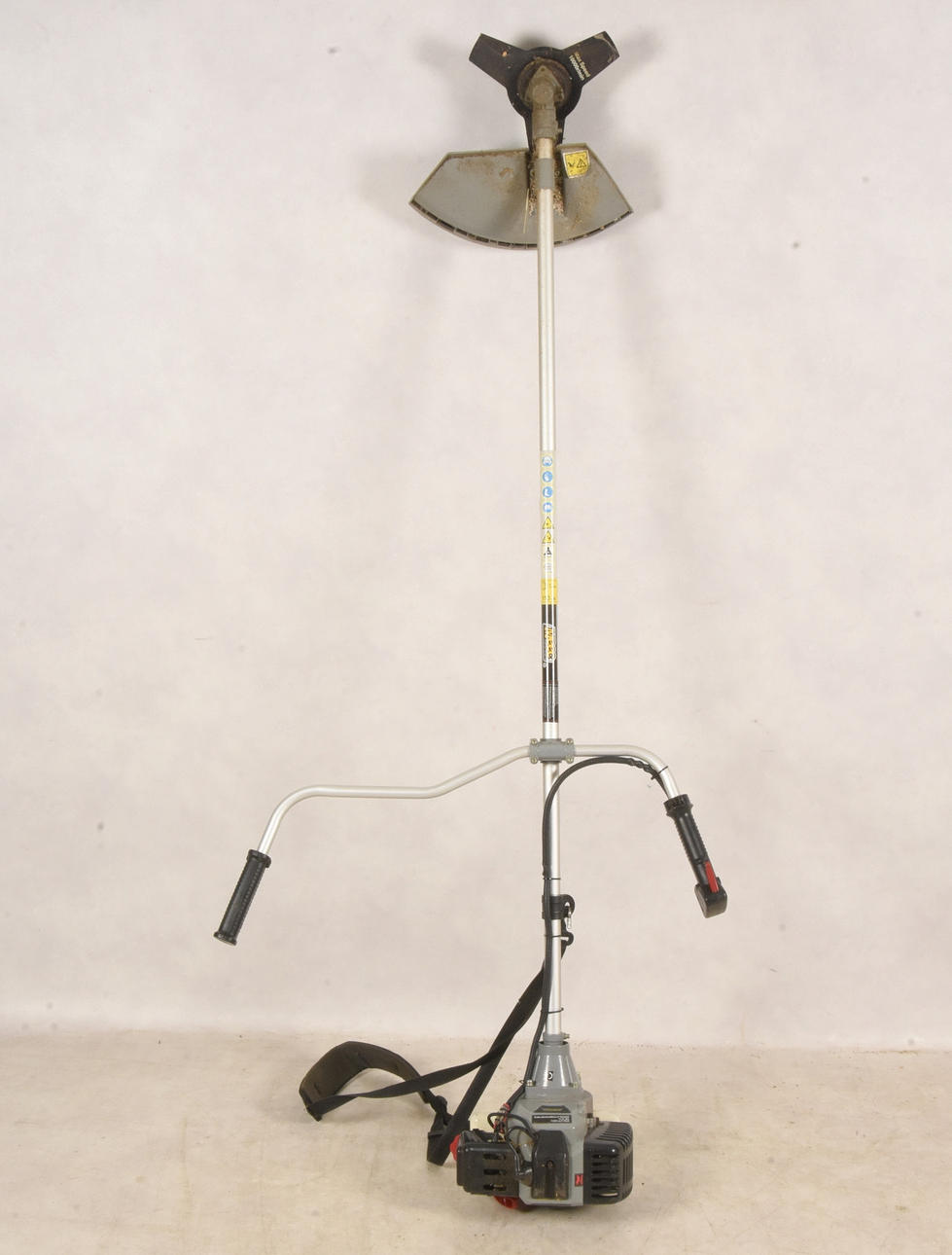 LAWN TRIMMER, Meec Tools.