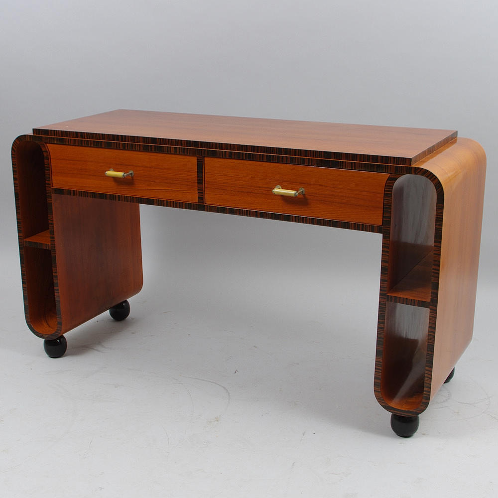 SKRIVBORD, mahogny med svarta kulfötter, Art Deco.