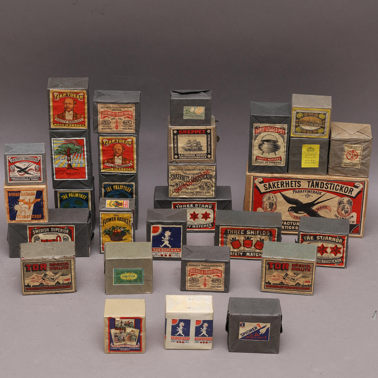 TÄNDSTICKSASKAR, 30 st oöppnade förpackningar, 1900-talets mitt.