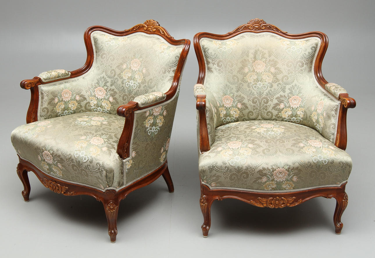 FÅTÖLJER, 1 par, rokokostil, 1900-tal.