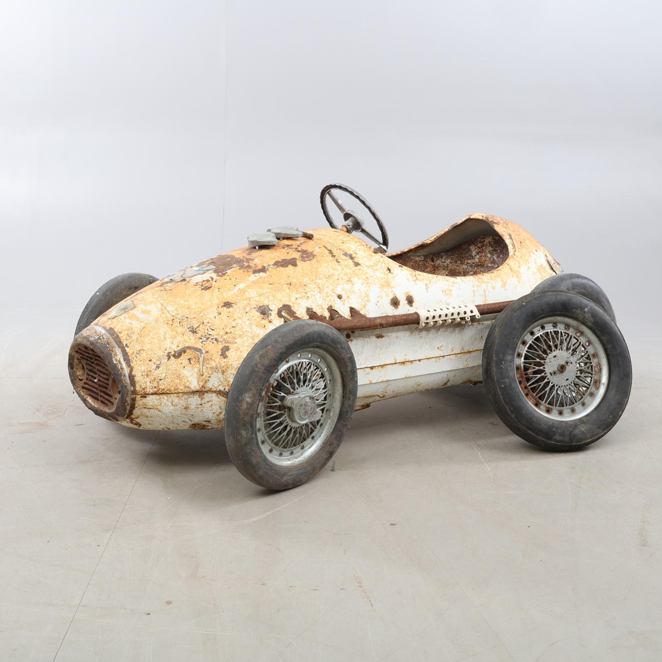 TRAMPBIL, Bugatti 1950-tal.