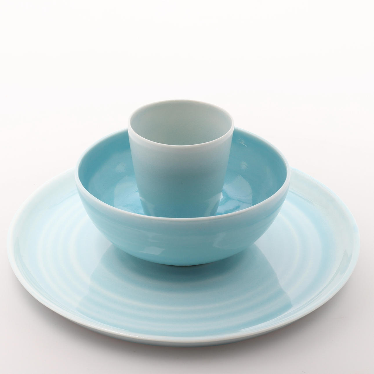 KATHERINE MESSAGE. PLATE, BOWL AND BEAKER SET.