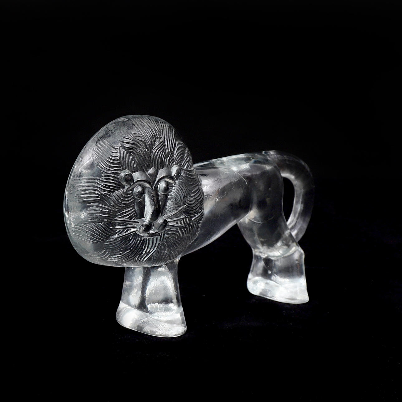 LISA LARSON. Figurin, lejon, glas, Royal Crona.