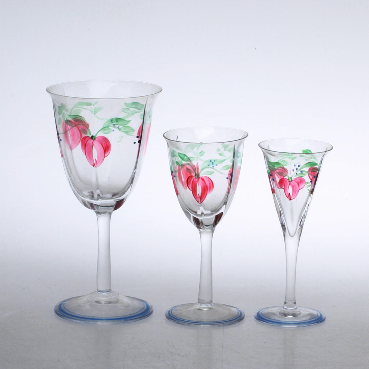 GLASSERVISDELAR, 17 delar, "Maja", Eva Englund, Orrefors.