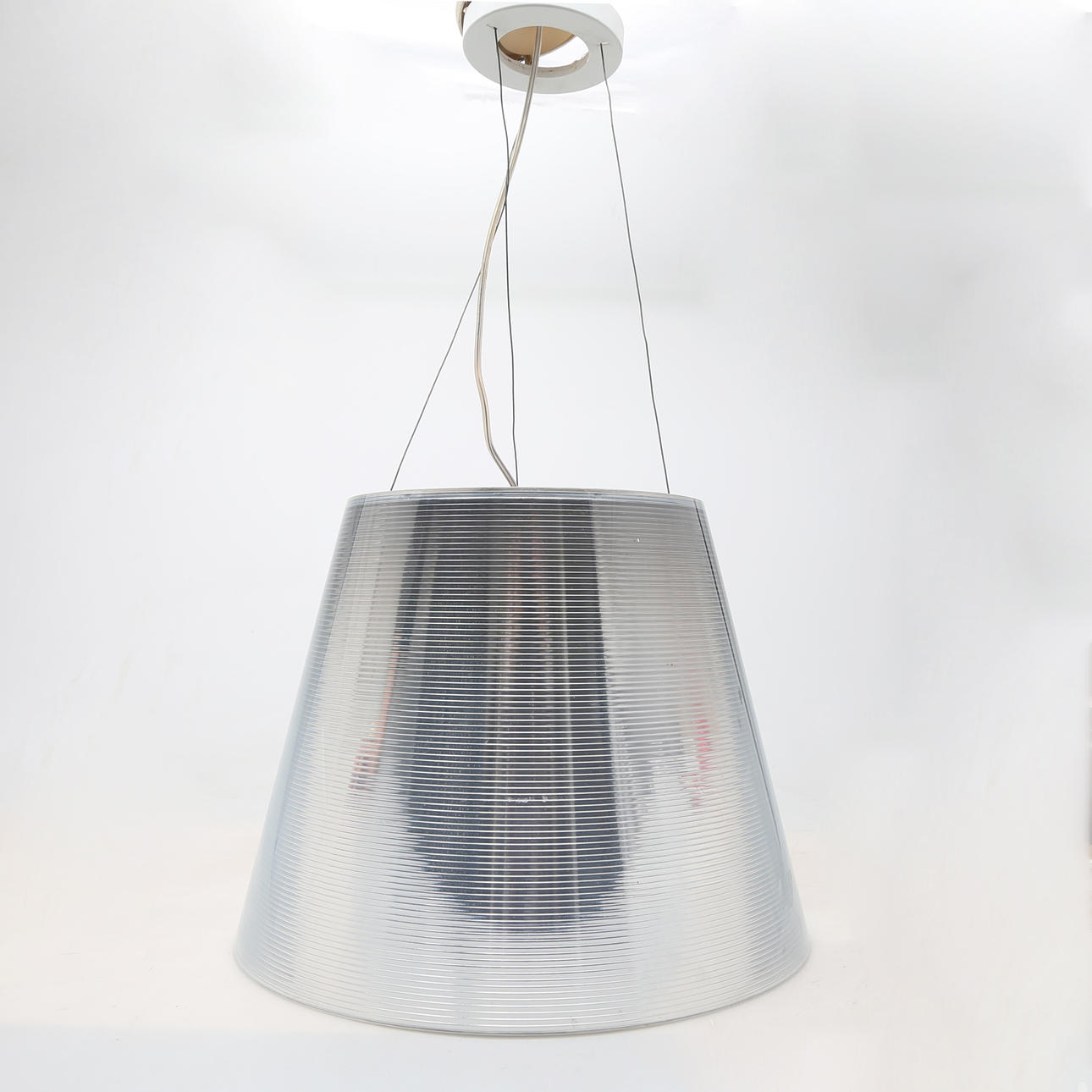 PHILIPPE STARK. ”Ktribe” taklampa.