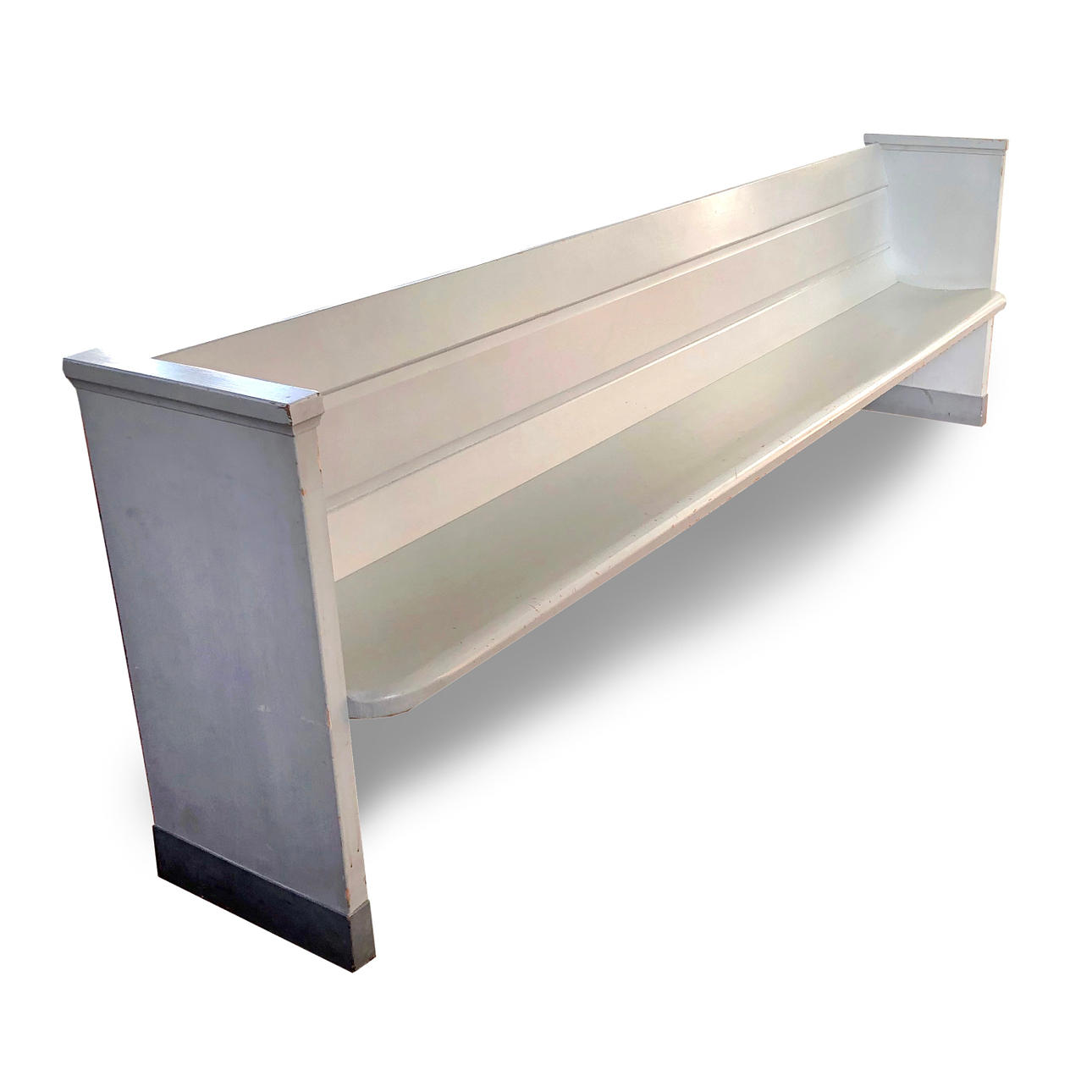 KIRCHENBÄNKE, 19 Stück, grau lackiert.