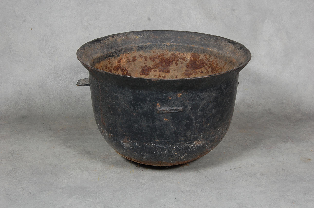 GRYTA, för trädgård, gjutjärn, 1900-tal.