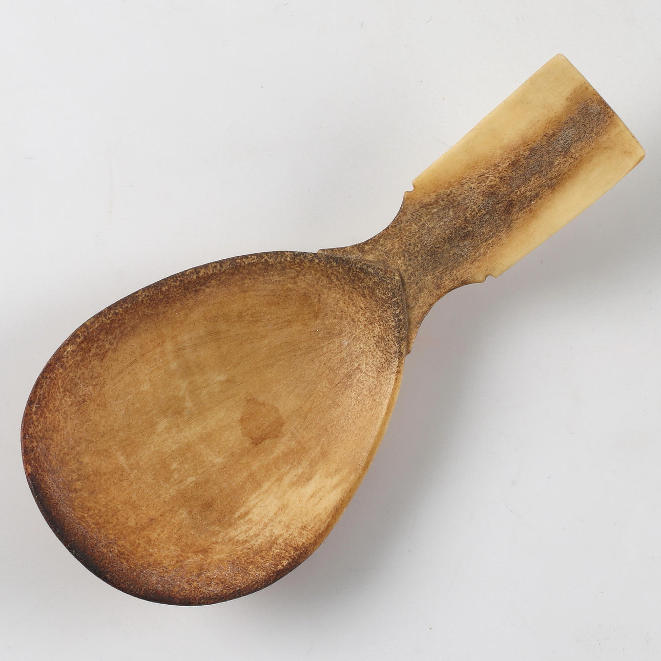 CUCHARA SOPA, asta, siglo XIX.