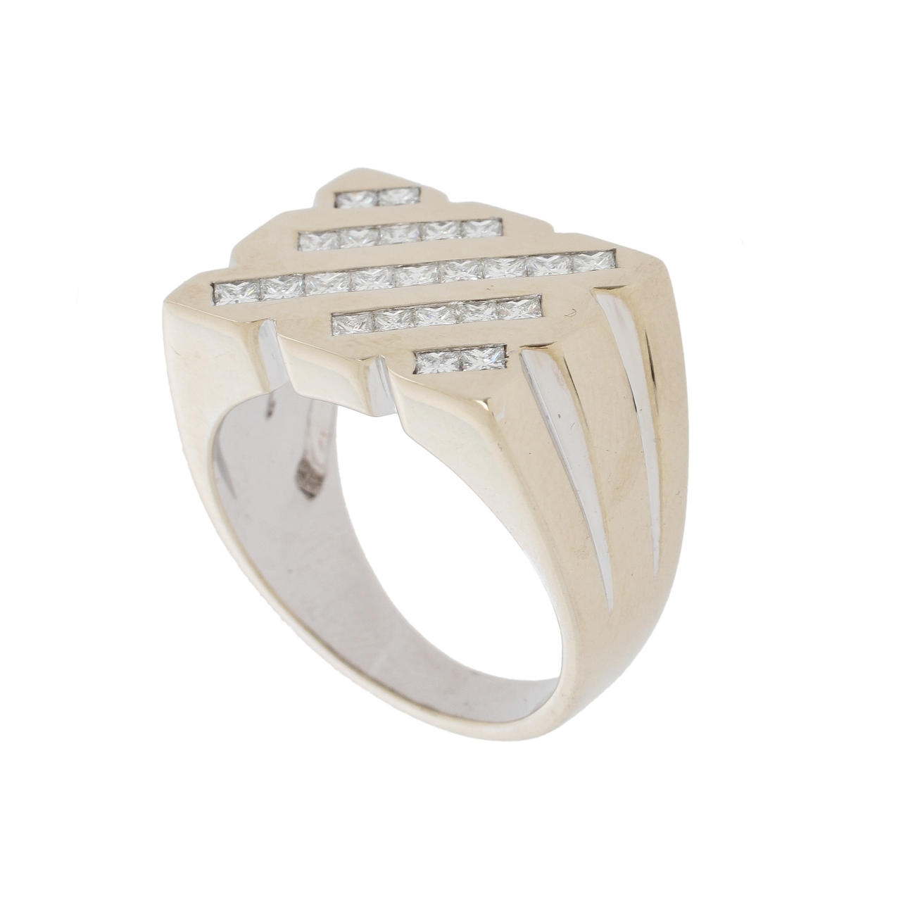 RING, 18k vitguld med 23 st. diamanter, totalt ca 1,15ct. 17,4g.