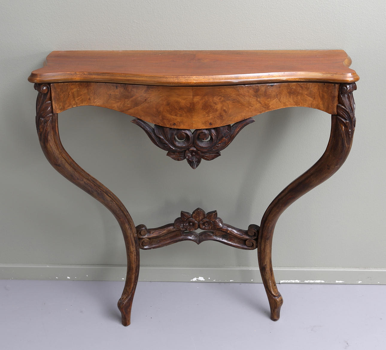 KONSOLBORD, Nyrokokostil, 18/1900-tal.