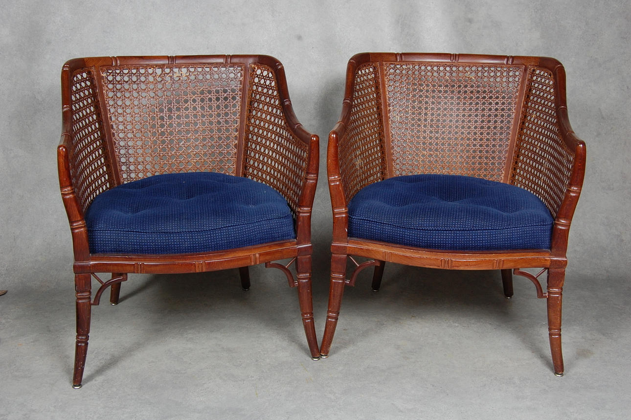 FÅTÖLJER, 1 par 1900-talets senare del.