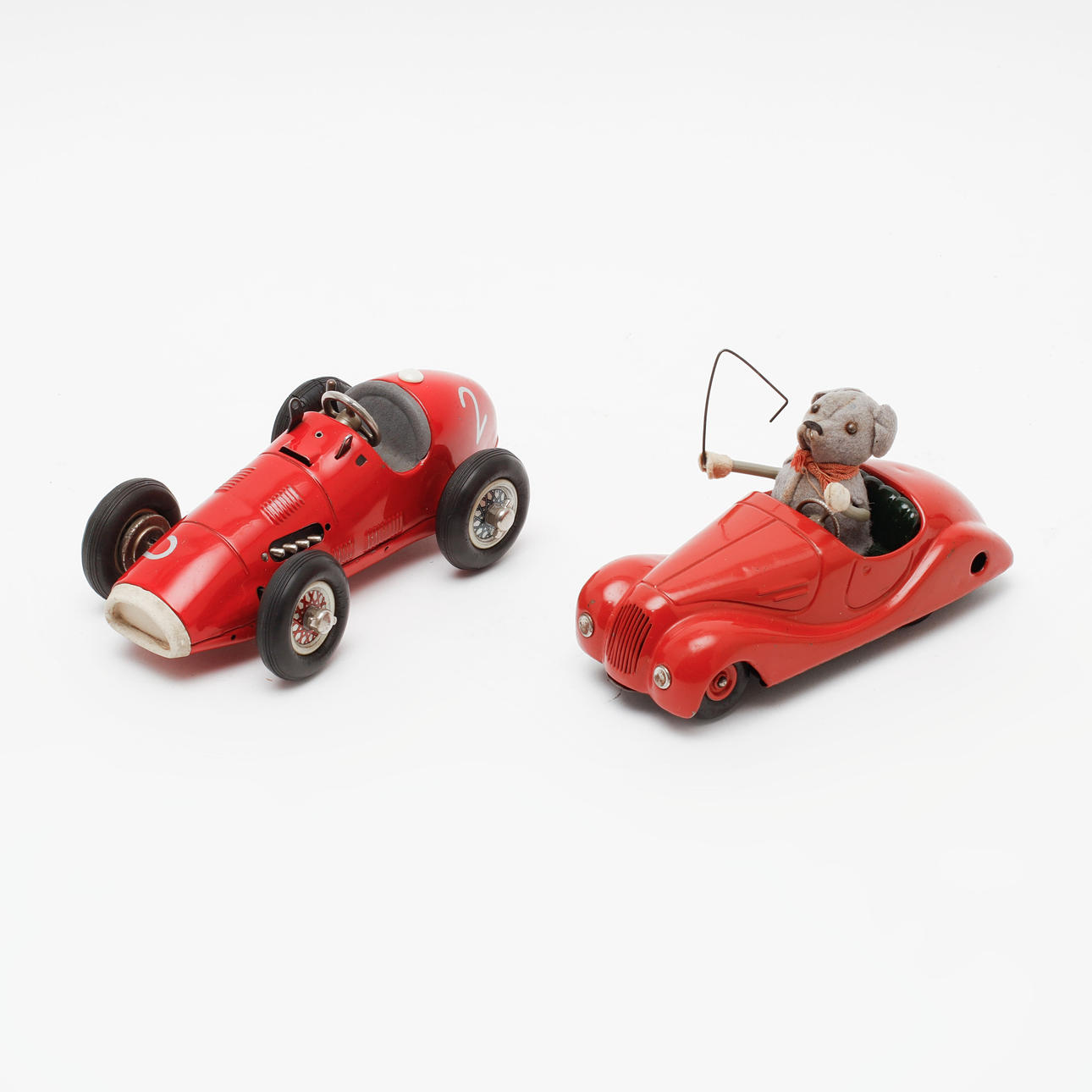 BLECHAUTOS, 2 Stück, Schuco, Made in US Zone, Germany.