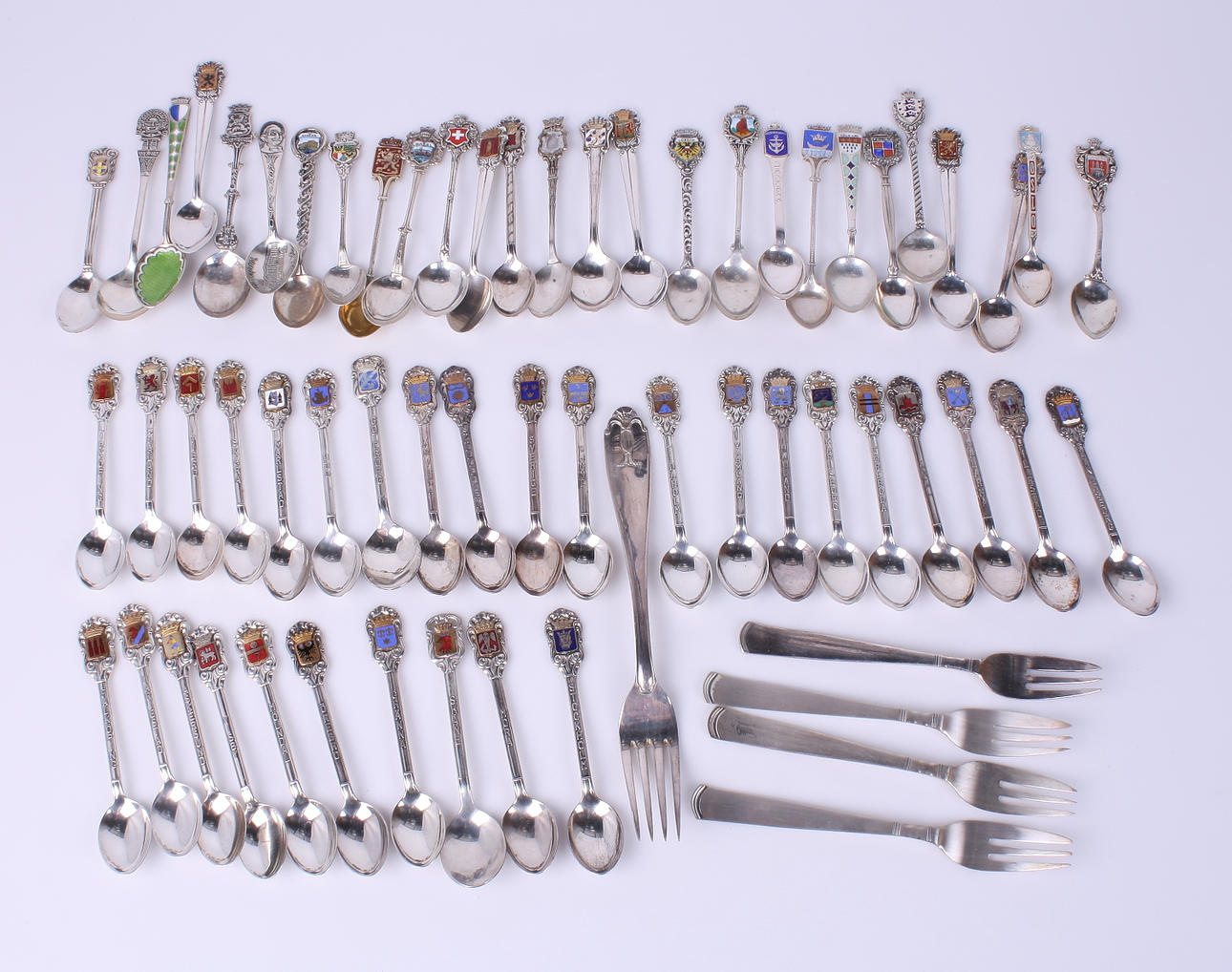 KAFFESKEDAR och GAFFLAR, silver, bruttovikt= 802 gram.