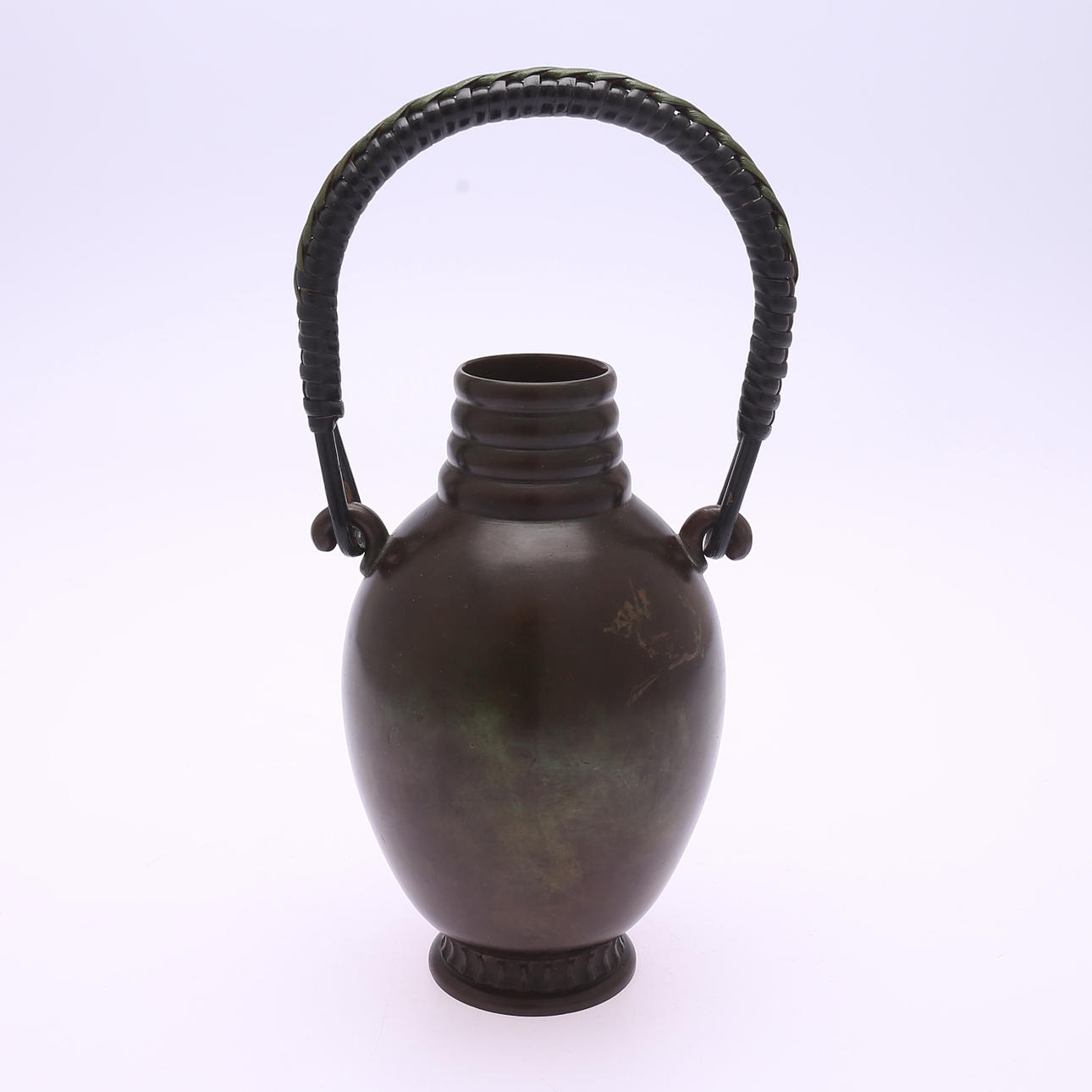 URNA med hänklar, brons, 1900-tal.