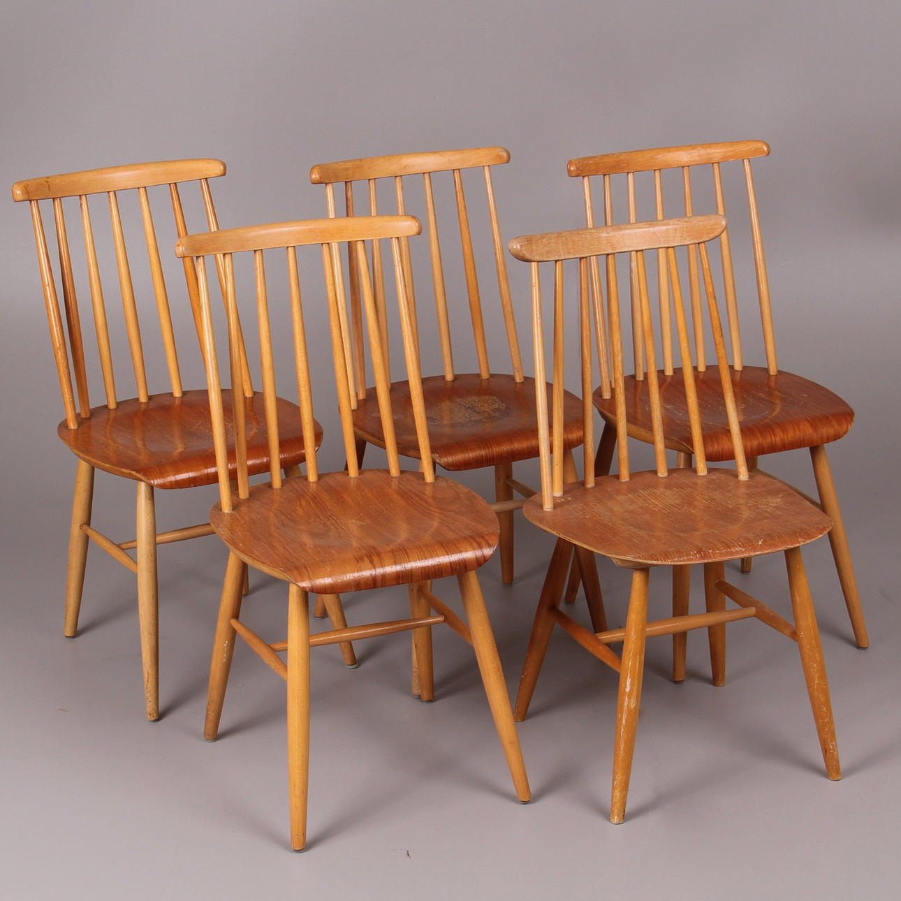 STOLAR, 5 st. (4+1) varav ena märkt Edsbyverken.