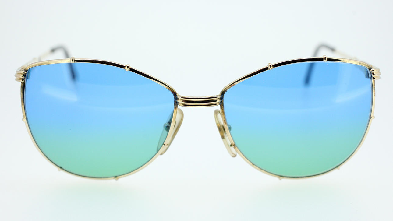 SOLGLASÖGON, Christian Dior.