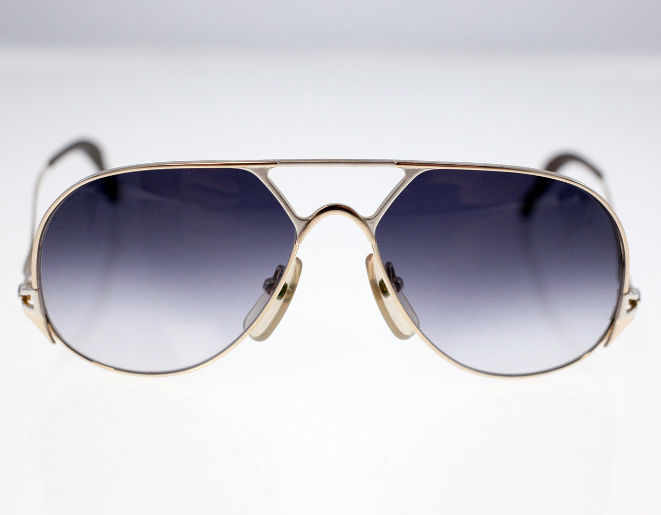 SOLGLASÖGON, Colani Design.