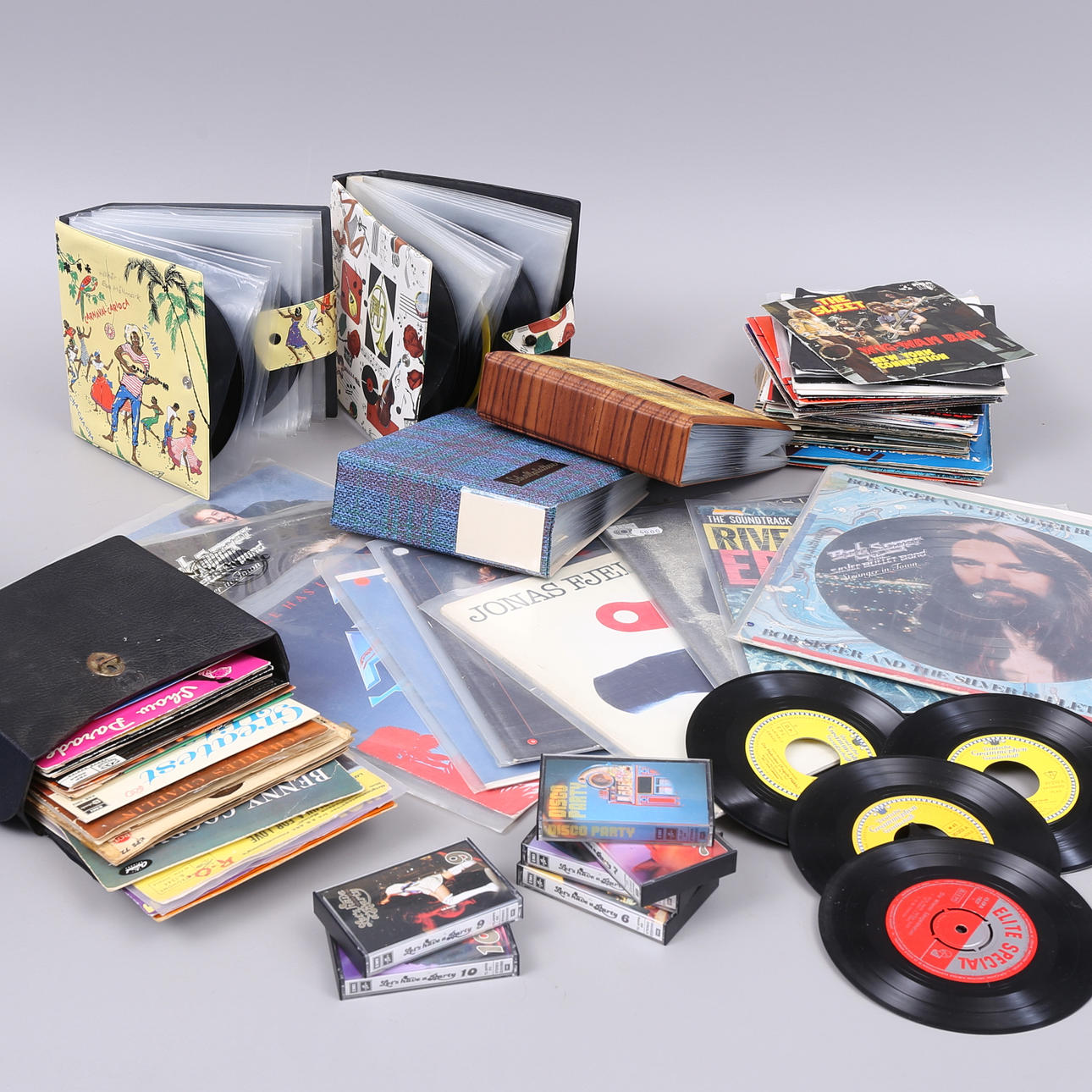 EP, LP, SINGLES, approx. 150 pcs, and ALBUM, 4 pcs.