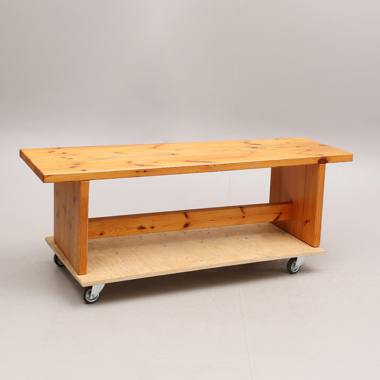 BÄNK, blåfuru, 1970-tal.