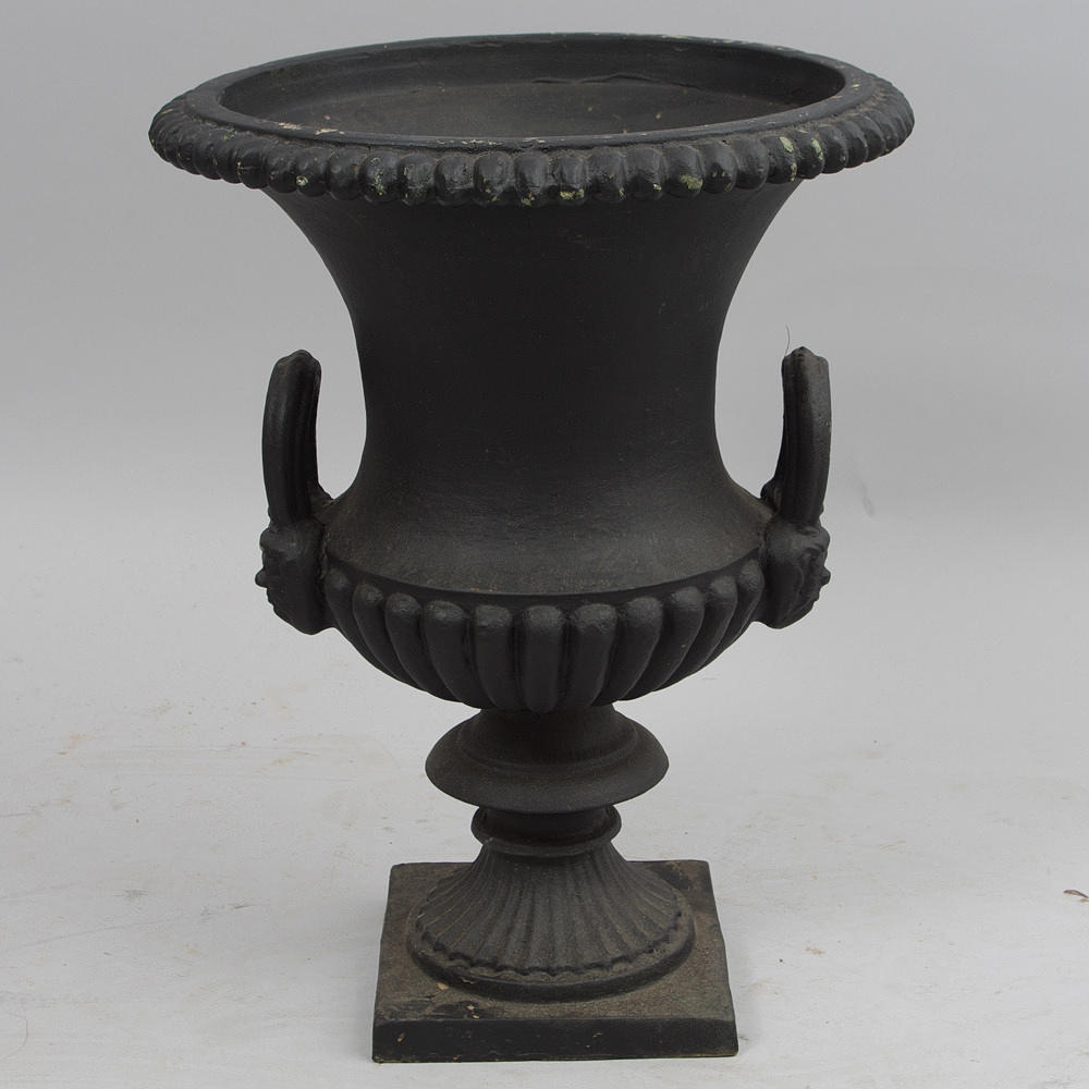 TRÄDGÅRDSURNA, gjutjärn, empirestil.