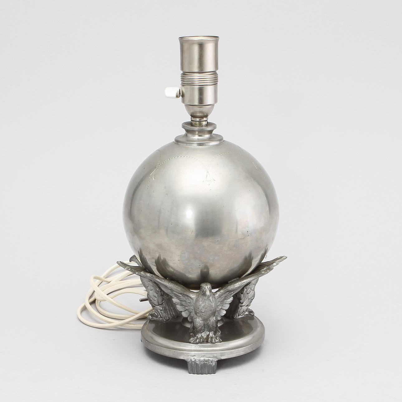 BORDSLAMPA, tenn, art deco, 1900-talets första.