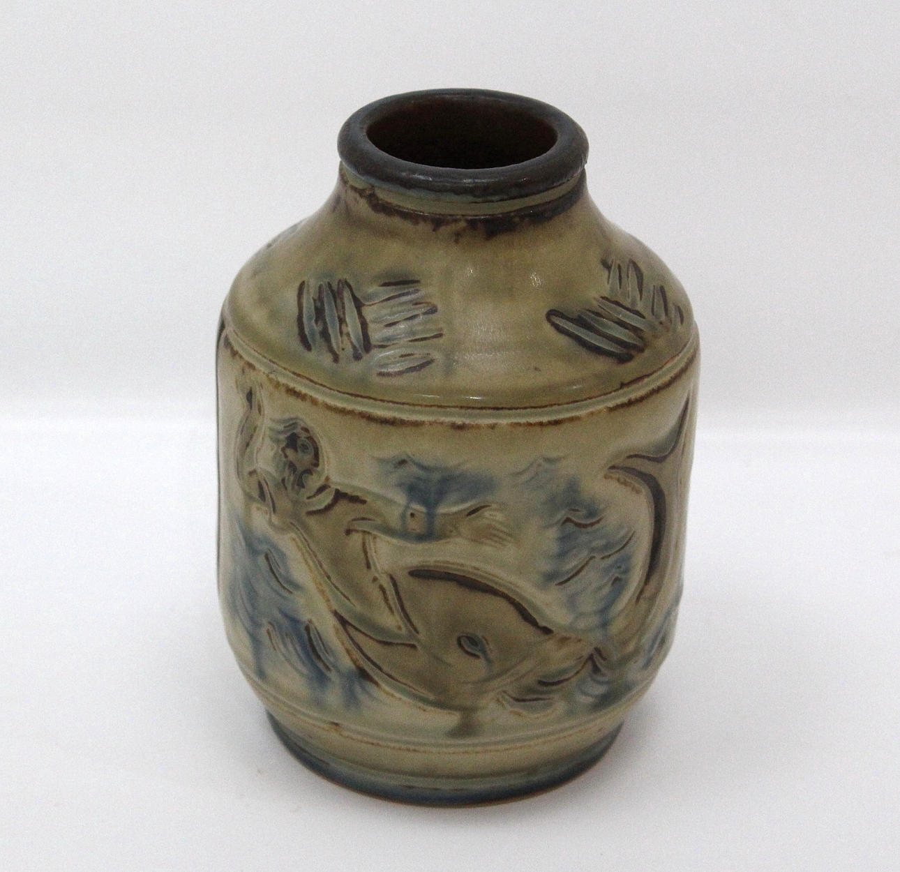 JAIS NIELSEN. VAS av keramik "jona i valfisken" Royal Copenhagen signerad jais.